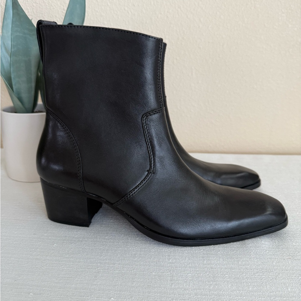 New Osstone Black Leather Heeled Ankle Boots